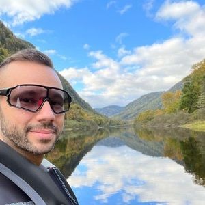 Meet your Posher, Maxime